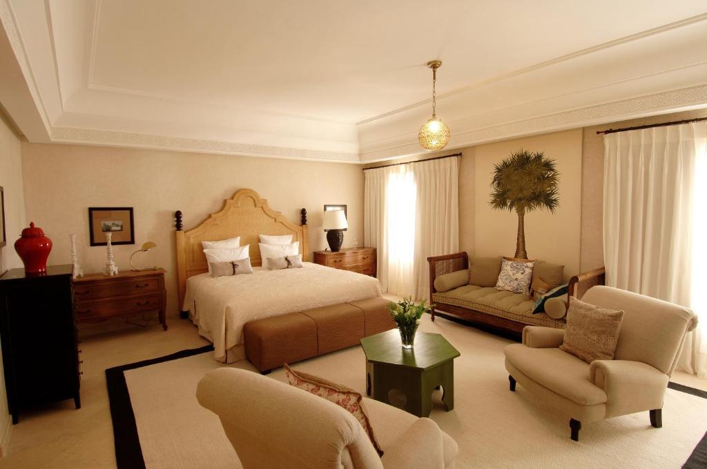 Executive Junior Suite with fire place and Loggia